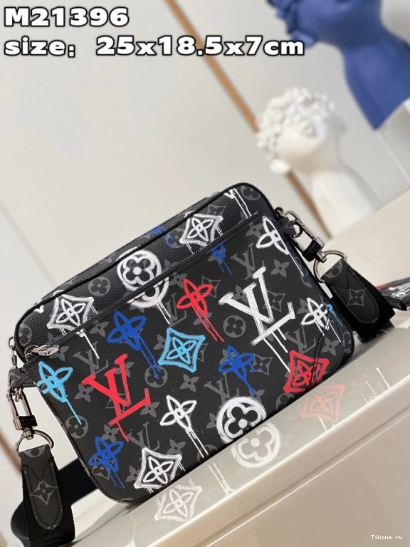 Cheap VUITTON LOUIS MESSENGER TRIO 0730